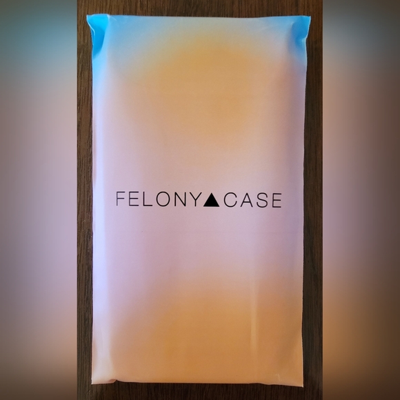 FELONY Neon Pink Silicone Case | iPhone Air (No MagSafe) - Picture 3 of 4